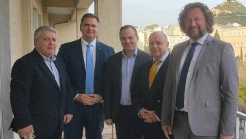 Συναντήσεις των νησιωτικών επιμελητηρίων για σειρά θεμάτων