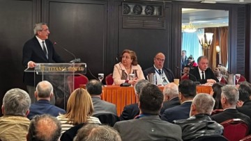 Γιώργος Χατζημάρκος στην Υπουργό Εσωτερικών : «Οι πρωταθλητές δεν κλαίγονται. Απαιτείται να εξασφαλίσετε σε αυτούς ειδικό πρόγραμμα προπόνησης»