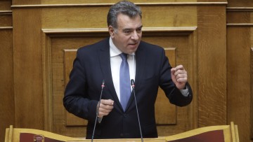 Παρέμβαση του Μάνου Κόνσολα για την καθυστέρηση στην ολοκλήρωση του διαγωνισμού για τα επιδοτούμενα δρομολόγια στα Δωδεκάνησα