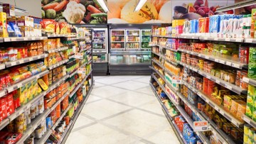 Πληθωρισμός: Η λίστα με τις μειώσεις τιμών  σε 108 διαφορετικά brands στα σούπερ μάρκετ