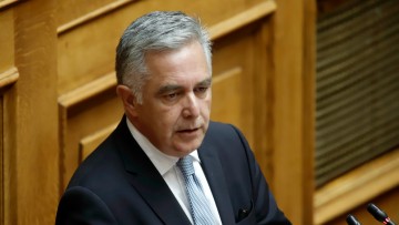 Εφόλης της ύλης τοποθέτηση του Βασίλη Α. Υψηλάντη για την εκμετάλλευση της δημόσιας ακίνητης περιουσίας στα Δωδεκάνησα, στην ολομέλεια της Βουλής των Ελλήνων