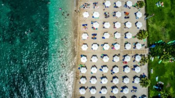 ΥΠΟΙΚ: Οι 7 σημαντικές αλλαγές σε παραλίες και αιγιαλό - Τι θα ισχύει από φέτος