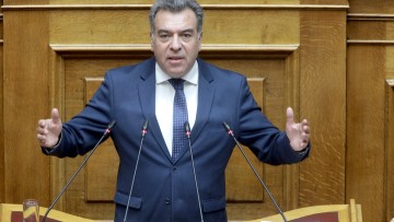 M. Kόνσολας: «Τρία μέτρα στήριξης για τους ιδιοκτήτες τουριστικών λεωφορείων»