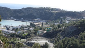 Ν. Διμέλης: Στεγνά Αρχαγγέλου... η αιτία όλων των πολεοδομικών παραβάσεων;