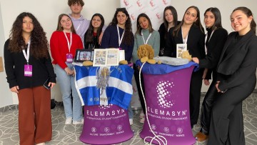 Το Πανορμίτειο Γυμνάσιο και Λυκειακές Τάξεις Σύμης στην Πράγα!