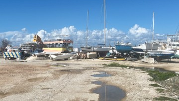Την παρέμβαση Εισαγγελέα για απομάκρυνση σκαφών αναμένεται να ζητήσει το Λιμενικό Ταμείο Δωδεκανήσου