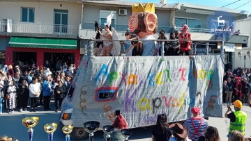 Αναβίωσε το Αρχαγγελίτικο Καρναβάλι με απίστευτα άρματα!  (Φωτορεπορτάζ)