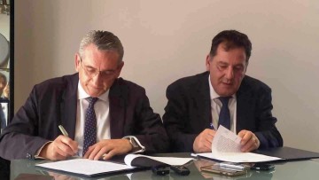 Μνημόνιο συνεργασίας μεταξύ  περιφέρειας και Ένωσης Ξενοδόχων