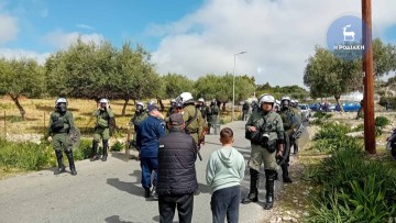 Να αποχωρήσουν τα ΜΑΤ από τα Στεγνά Αρχαγγέλου ζητά με παρέμβασή του το ΚΚΕ