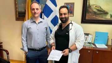 Ορκίστηκε χειρουργός στο Νοσοκομείο Ρόδου ο Γιώργος Ντόκος