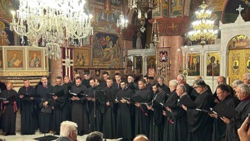 Κατανυκτική η εκδήλωση στον Ευαγγελισμό, με τους ιεροψάλτες και την Παραδοσιακή Χορωδία