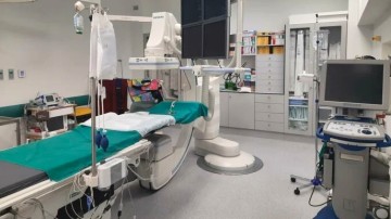 ΕΣΥ: Χειρουργικές επεμβάσεις και από ιδιώτες γιατρούς