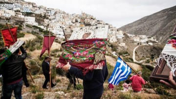 Πως γιορτάζεται το Πάσχα σε όλη την Ελλάδα - Τα έθιμα της Δωδεκανήσου