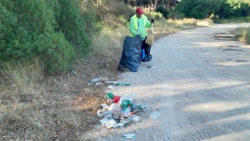 Σωρούς σκουπιδιών άφησαν πίσω τους επισκέπτες του Ροδινιού