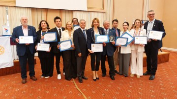 «Σάρωσε» σε βραβεία ο Ροταριανός Όμιλος Ρόδος-Κολοσσός