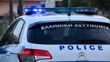 Ελεύθεροι με όρους οι τρεις νεαροί που κατηγορούνται για ληστεία Σουηδού