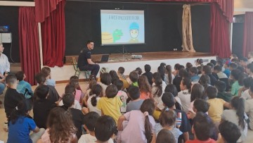 Διαλέξεις και ενημερωτικές δράσεις από τους αστυνομικούς