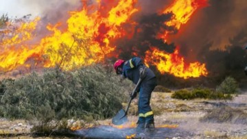 Ρόδος: Περίεργη υπόθεση με πυροσβέστη που κατήγγειλε ανωτέρους του και τώρα απειλείται με απόταξη