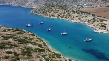 Λέβιθα: Το νησί-ησυχαστήριο του Αιγαίου με τους τρεις μόνιμους κατοίκους