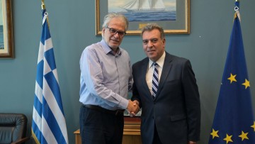 Συνάντηση του Μάνου Κόνσολα με τον Υπουργό Ναυτιλίας και Νησιωτικής Πολιτικής, Χρήστο Στυλιανίδη για όλα τα θέματα της ακτοπλοΐας και των νησιών