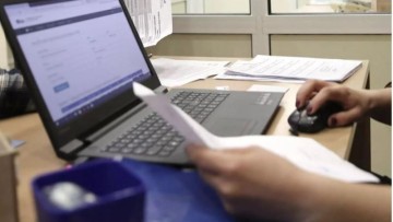 Υπ. Εσωτερικών: Μέτρα προστασίας των δημοσίων υπαλλήλων λόγω καύσωνα