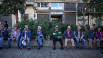 Συντάξεις: Ανησυχία από τις επιπτώσεις του δημογραφικού