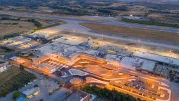 Τουρίστρια επιτέθηκε και δάγκωσε αστυνομικό στο Αεροδρόμιο της Κω