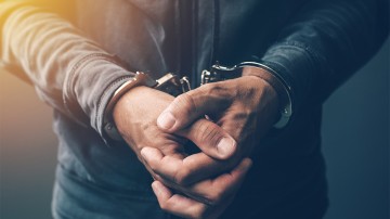 Κάθειρξη 172 ετών σε ιδιοκτήτη ξενοδοχείου στο οποίο διέμεναν 84 μετανάστες