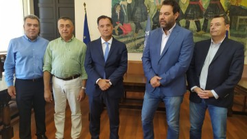 Μόλις παραδοθεί το ακτινοθεραπευτικό το προσωπικό θα είναι από την πρώτη ημέρα στη θέση του