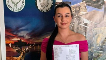 Η πρώτη κυνηγός που  κατέθεσε για φέτος δικαιολογητικά για τη νέα κυνηγετική περίοδο