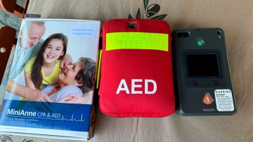 Αυτόματος απινιδωτής στη Λαχανιά