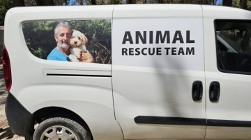 Εθελοντές από τη Ρόδο μετέβησαν στην Αττική για να προσφέρουν βοήθεια σε ανθρώπους και ζώα