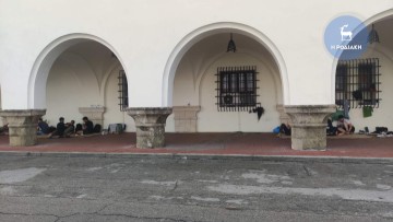 «Άστραψε και βρόντηξε» για την αδιαφορία του κράτους σε ό,τι αφορά την διαχείριση μεταναστών  ο δήμαρχος Ρόδου