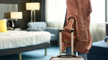 Αντιδράσεις στην αγορά για το ενδεχόμενο αύξησης του τέλους παρεπιδημούντων