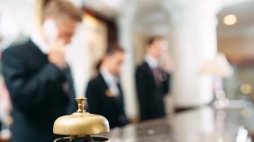 Τεράστιο πλήγμα στον τουρισμό και στην ανταγωνιστικότητα των ξενοδοχείων οι πολλαπλοί φόροι