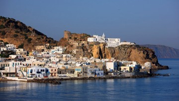 Να μην απελαθεί από τη Νίσυρο ο πατέρας που κατήγγειλε ασέλγεια του παιδιού του ζητούν οι κάτοικοι