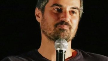 Ο Ροδίτης Δημήτρης Κατσιμίρης μιλάει για την ταινία του «Με Αξιοπρέπεια»