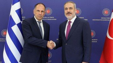 «Υφαλοκρηπίδα και ΑΟΖ η μοναδική διαφορά», λέει ο Γ. Γεραπετρίτης