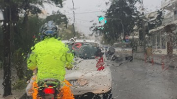 Δοκιμάστηκε ξανά από τα έντονα καιρικά φαινόμενα η Ρόδος (Βίντεο από τη Νότια Ρόδο)