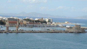 Πολύ καλό 2025 «βλέπουν» στον ελληνικό τουρισμό οι μεγάλοι  tour operators