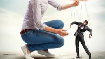 Μαρία Καρίκη: Μήπως σε χειρίζονται συναισθηματικά;
