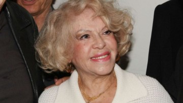 Πέθανε η σπουδαία τραγουδίστρια Καίτη Γκρέυ σε ηλικία 100 ετών