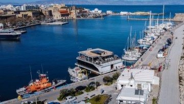 Το πλωτό εστιατόριο KONTIKI θα λειτουργήσει ξανά ανακαινισμένο στο Μαντράκι της Ρόδου