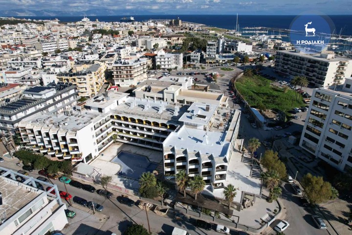 Το Lomeniz στην πόλη της Ρόδου