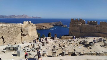 Εκατομμύρια ευρώ εισπράττει το υπουργείο από τους Αρχαιολογικούς Χώρους στη Ρόδο
