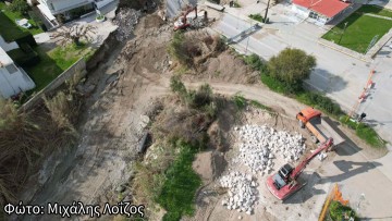 Ξεκινούν από την περιφέρεια τα έργα αποκατάστασης στις υποδομές του νησιού