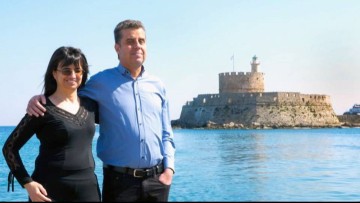 Τα αδέλφια Καθολική και Δημήτρης Θαρενός από τη Ρόδο νικητές στο διεθνή διαγωνισμό τραγουδιού για Άτομα με Μειωμένη Όραση