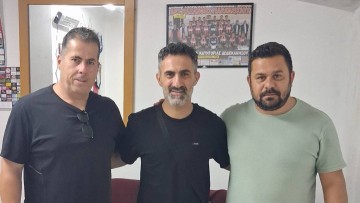 Ανανέωση συνεργασίας του Κλεάνθη με τον Νίκο Κρομμύδα