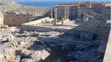 Καθαρίστηκε και η Ακρόπολη της Λίνδου