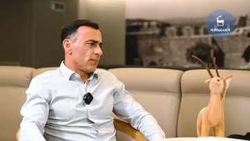 Χρήστος Σπανός: Ο άνθρωπος που κρατά επάξια στα χέρια του το «τιμόνι» της Dodekanisos Seaways (video)